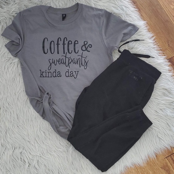 🍁SALE🍁 Coffee & Sweatpants kind of day tee shirt - Picture 4 of 10
